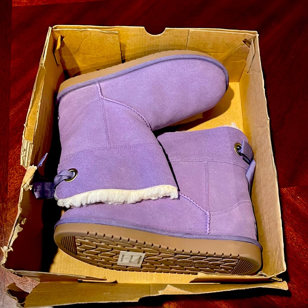 KOOLABURRA BY UGG GIRLS ANDRAH SHORT FUR BOOTS